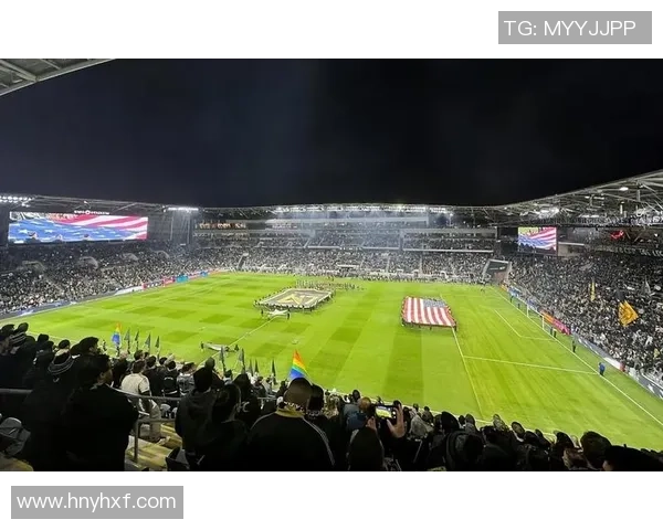 外国足球明星的传奇故事与他们在绿茵场上的辉煌成就解析