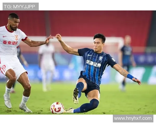 武汉足球队整体压制打法解析与战术优势探讨